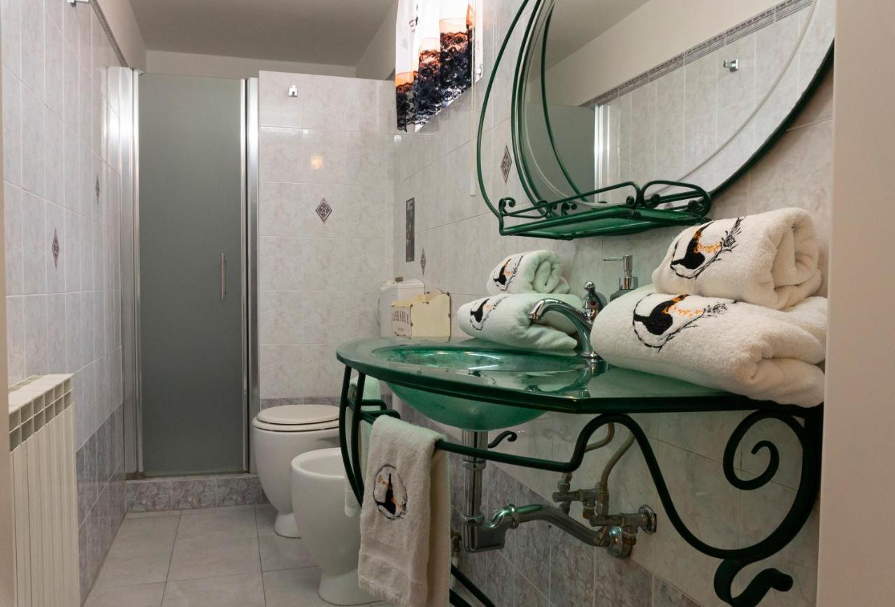 Le Streghe Rooms E Art,Centralissimo Con Garage Su Richiesta Livorno Zewnętrze zdjęcie